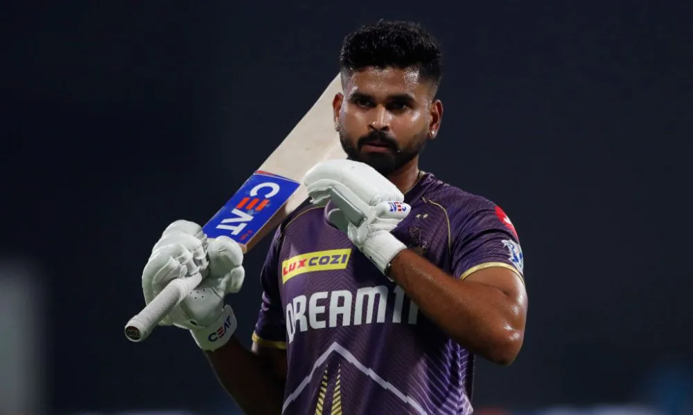 Strategic timeout discussion between players